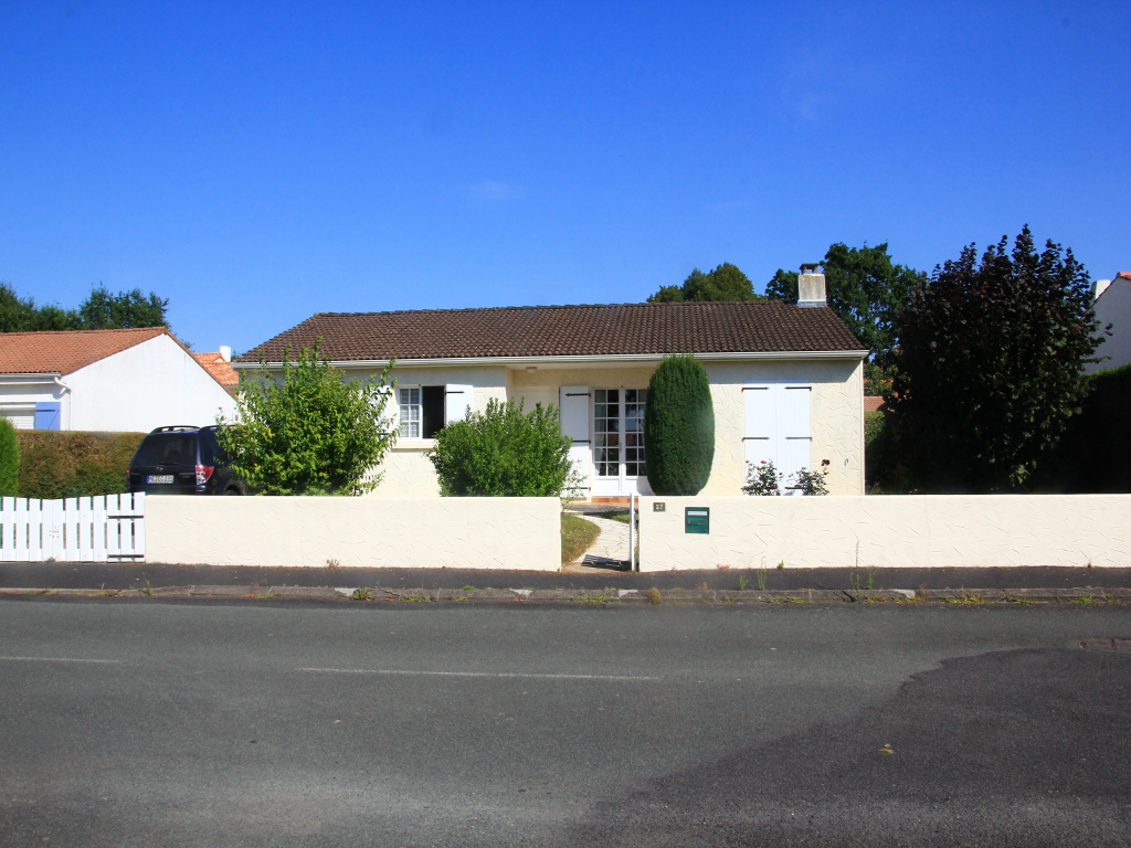 Street view of the holiday home